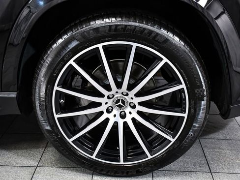 Used 2023 Mercedes-Benz GLS 450 4MATIC image 8