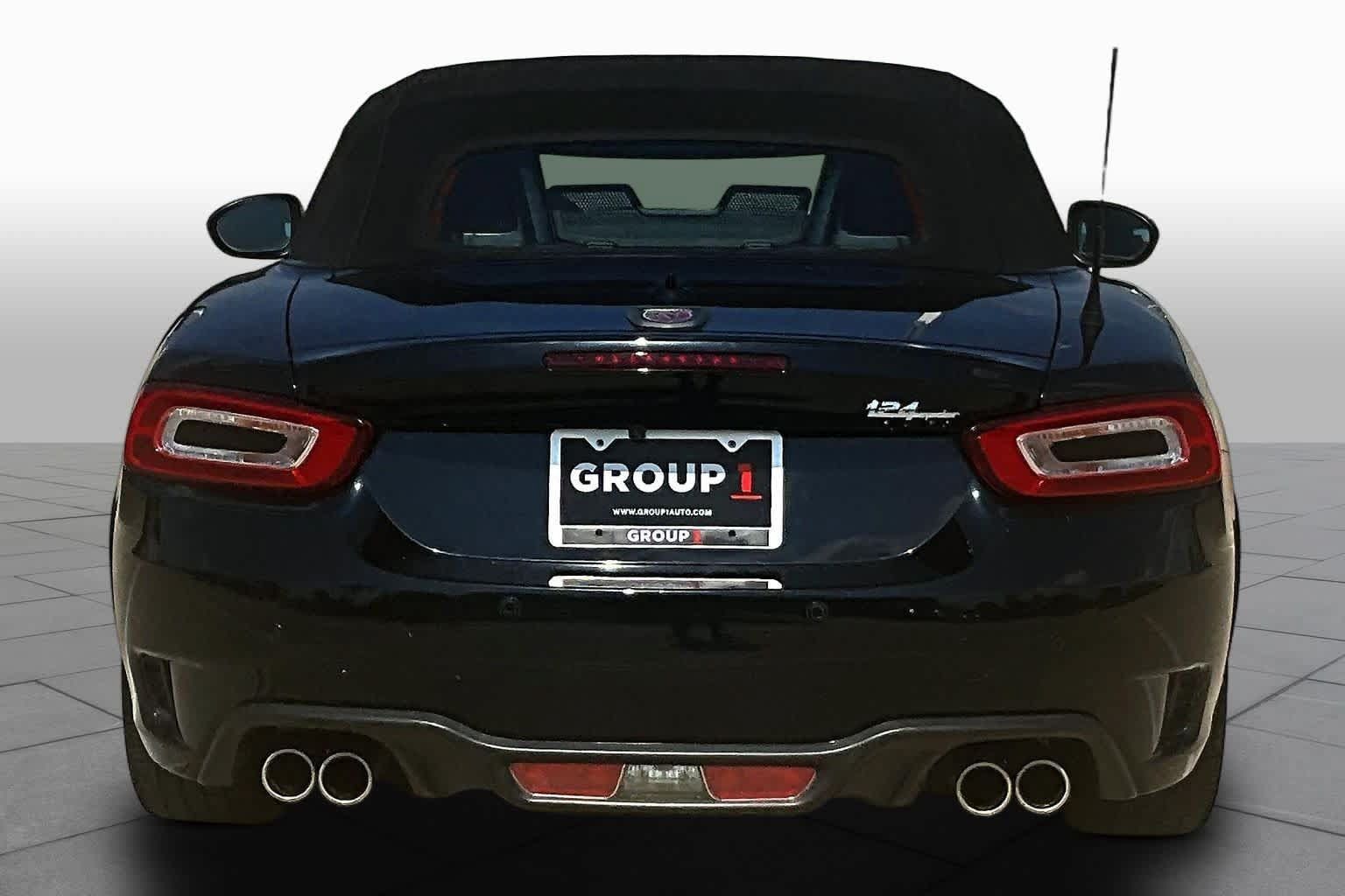 Used 2019 FIAT 124 Spider Abarth w/ Convenience Group RWD image 4