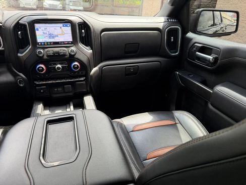 Used 2020 GMC Sierra 1500 AT4 w/ AT4 Premium Package AWD/4WD image 14
