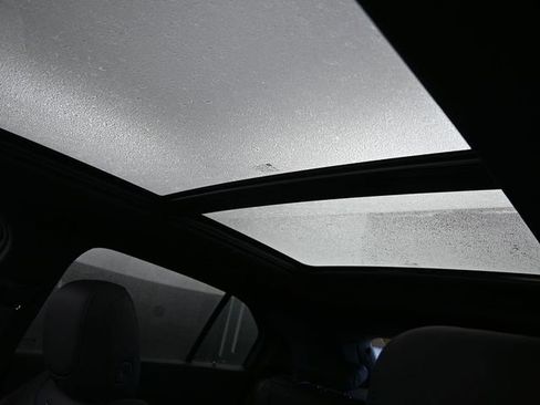 Used 2024 Cadillac XT4 Sport image 19