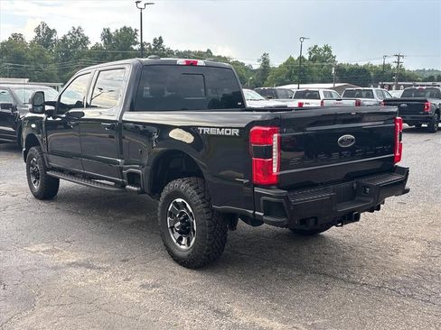 Used 2024 Ford F250 Lariat w/ Tremor Off-Road Package AWD/4WD image 5