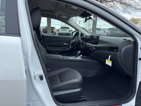 New 2026 Nissan Sentra SR w/ SR Premium Package FWD image 18