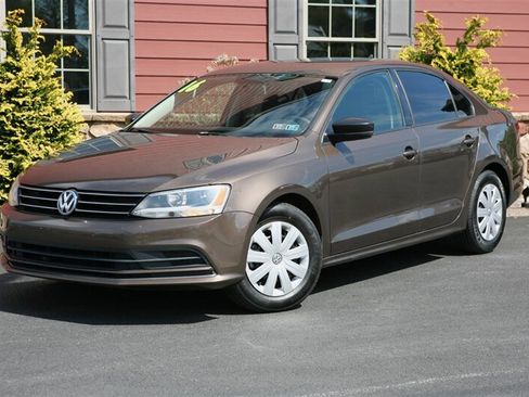 Used 2016 Volkswagen Jetta S image 1