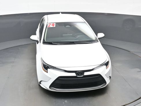 Used 2024 Toyota Corolla LE FWD image 33