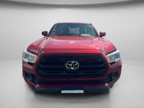 Used 2018 Toyota Tacoma SR w/ SR Convenience Package AWD/4WD image 3