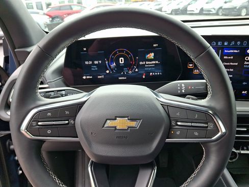 Certified 2026 Chevrolet Traverse LT AWD/4WD image 21