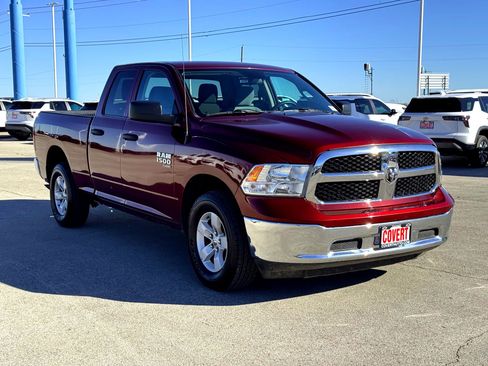 Used 2024 RAM 1500 Classic SLT image 4