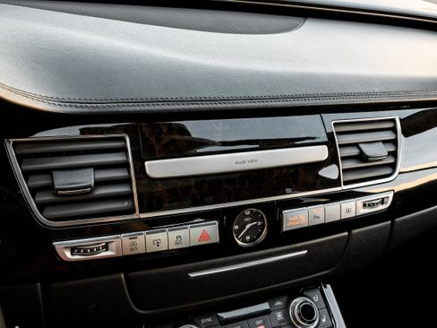 Used 2017 Audi A8 L 4.0T w/ Driver Assistance Package image 30