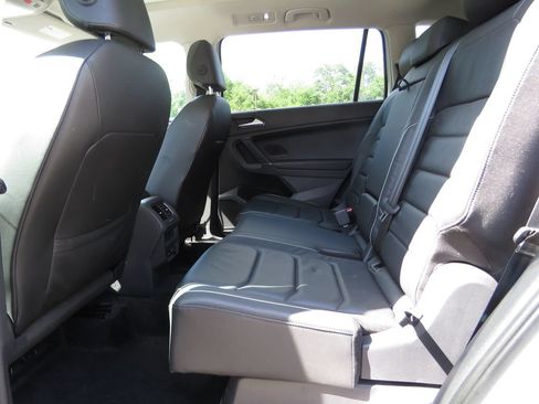 Used 2018 Volkswagen Tiguan SEL Premium AWD/4WD image 20