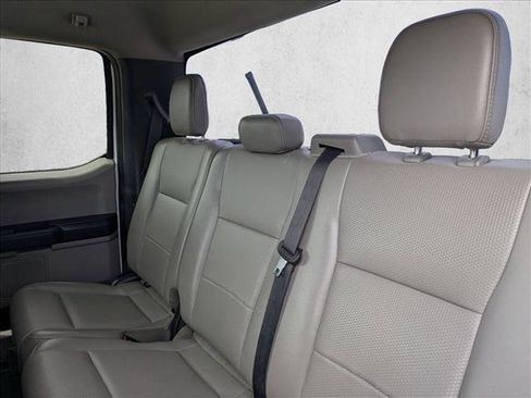 Used 2022 Ford F250 XL w/ Power Equipment Group image 19