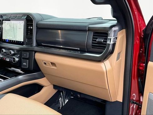 Used 2023 Ford F250 Lariat w/ Tow Technology Package image 18