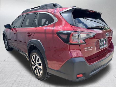 Used 2023 Subaru Outback Premium AWD/4WD image 6