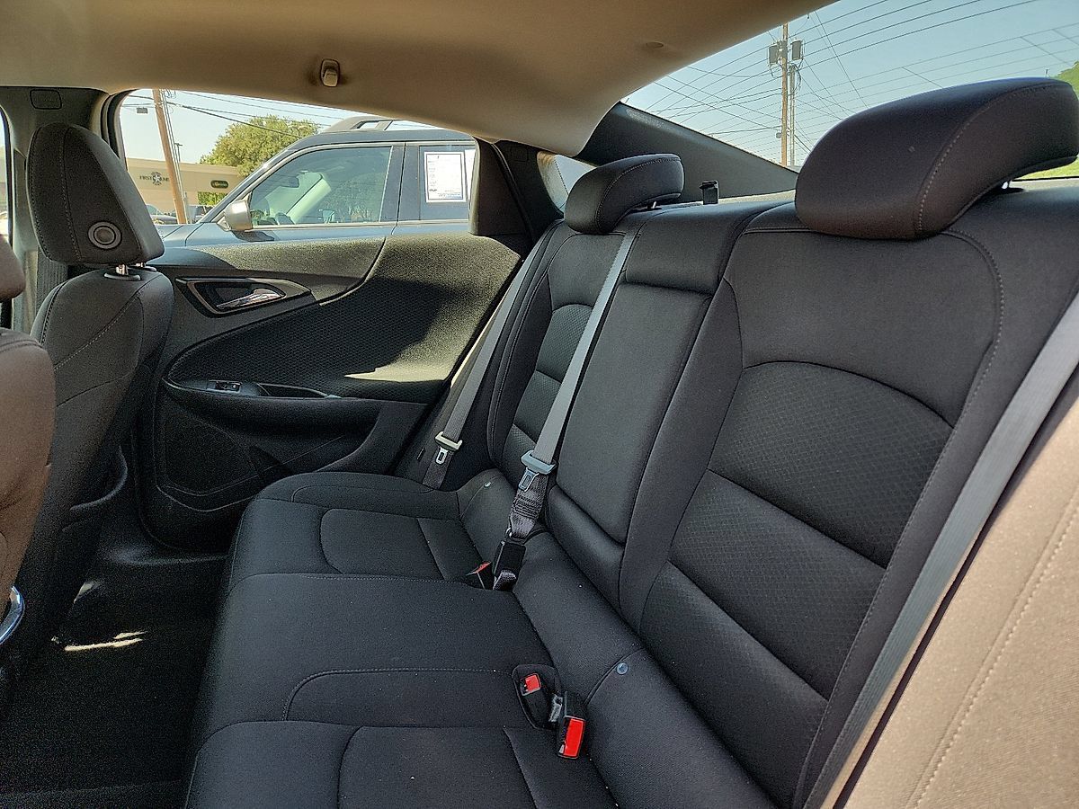 Used 2024 Chevrolet Malibu LT FWD image 6