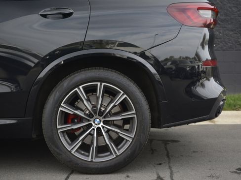 Used 2021 BMW X5 M50i w/ Executive Package image 35