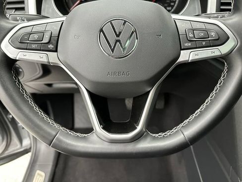 Used 2021 Volkswagen Atlas Cross Sport SE image 14