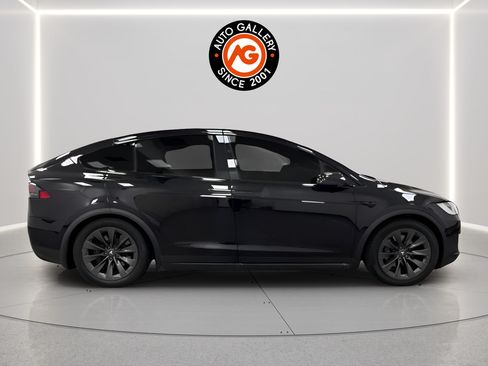 Used 2018 Tesla Model X 100D AWD/4WD image 2