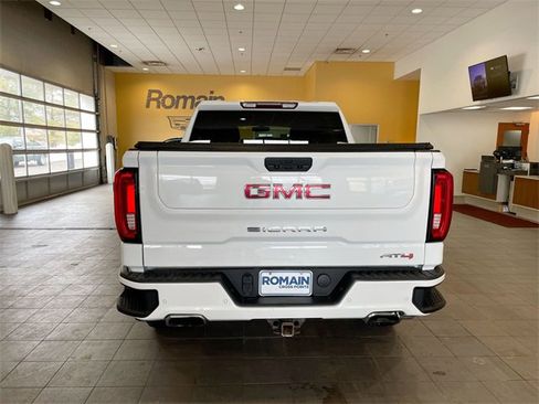 Used 2019 GMC Sierra 1500 AT4 image 4