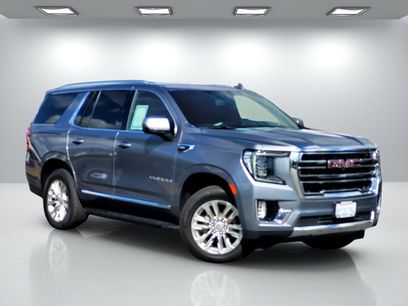 Used 2022 GMC Yukon SLT w/ SLT Premium Package