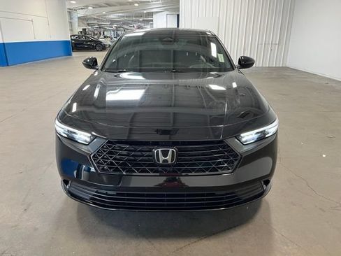 Used 2024 Honda Accord Sport image 8