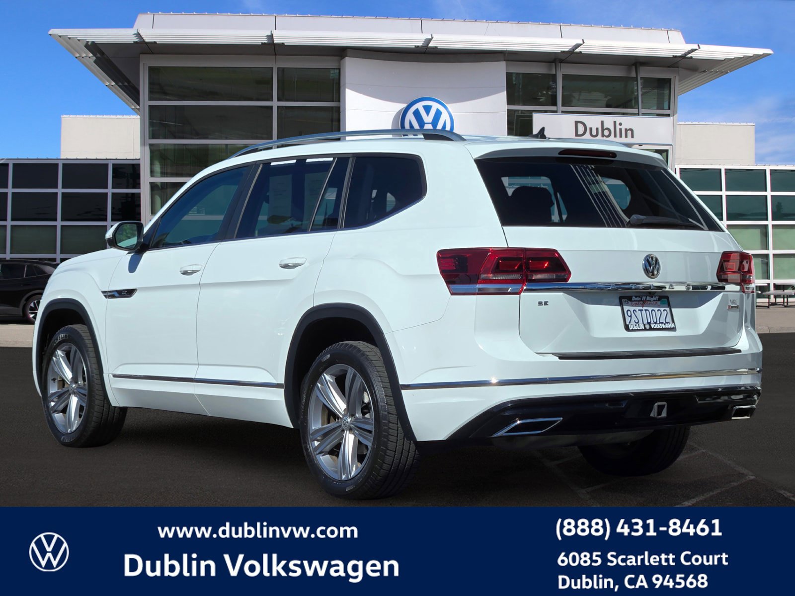 Used 2018 Volkswagen Atlas SE w/ R-Line Package AWD/4WD image 6