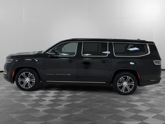 Used 2024 Jeep Grand Wagoneer L 4WD image 2