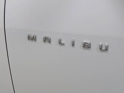 Used 2025 Chevrolet Malibu LT image 12