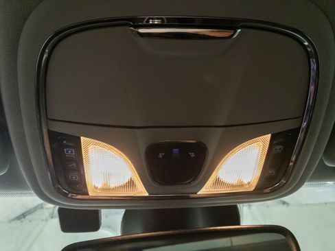 Used 2022 Jeep Cherokee Limited image 29