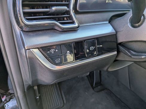Used 2023 Kia Sportage SX FWD image 16
