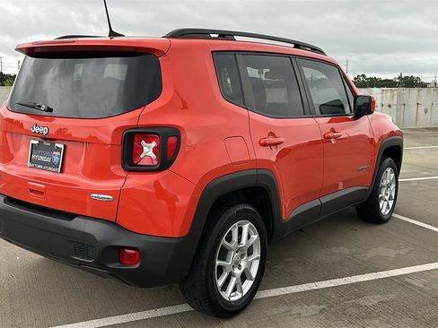 Used 2021 Jeep Renegade Latitude w/ Convenience Group AWD/4WD image 13