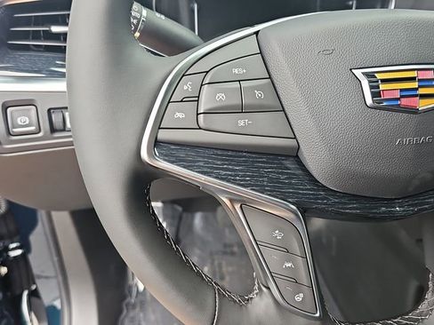 Used 2025 Cadillac XT5 Premium Luxury w/ LPO, Floor Liner Package AWD/4WD image 17