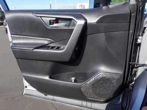 Certified 2020 Toyota RAV4 XLE w/ Convenience Package image 29