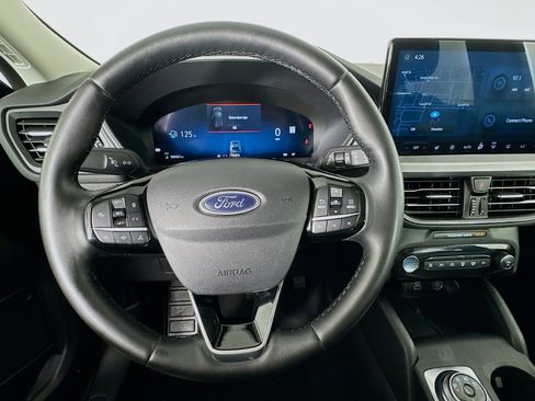 Used 2024 Ford Escape Platinum image 11