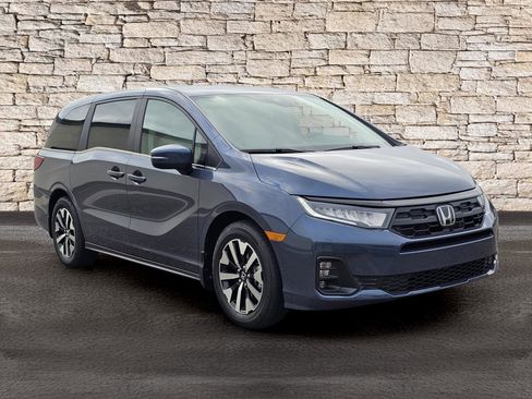 New 2026 Honda Odyssey EX-L image 3