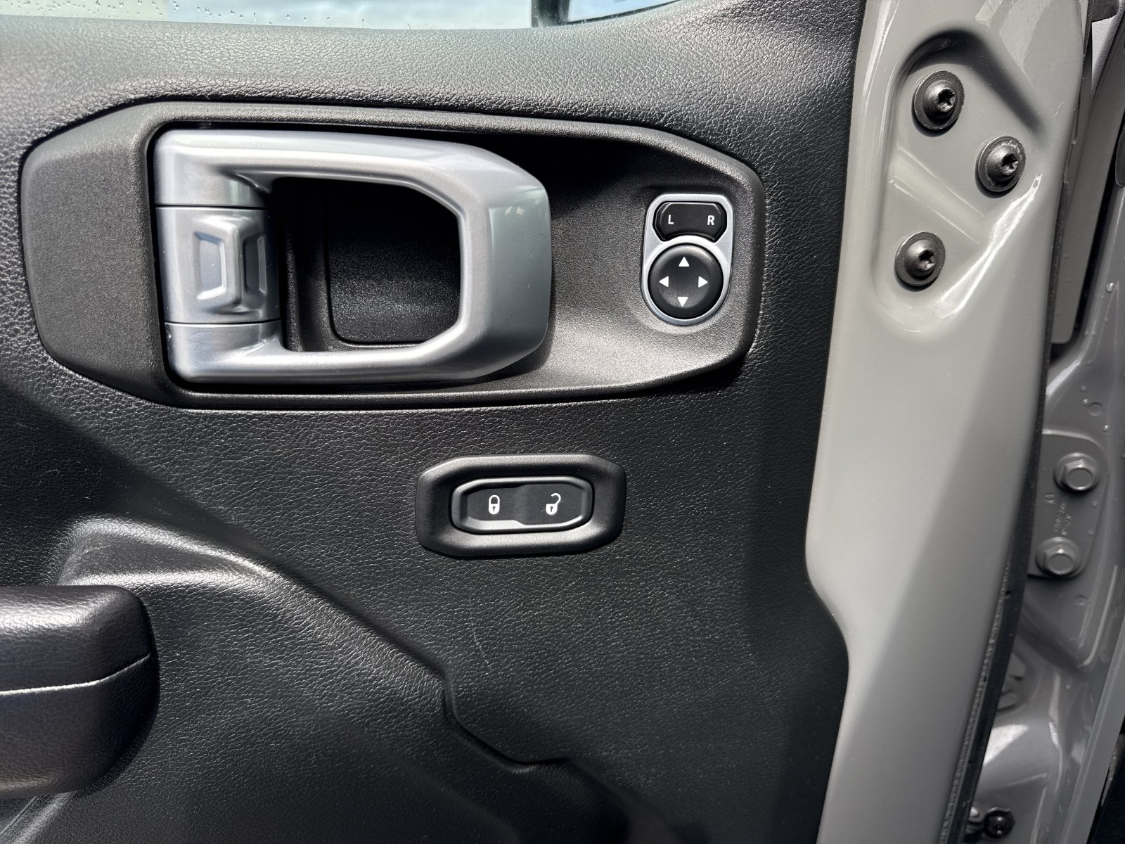 Used 2021 Jeep Wrangler Unlimited Sport AWD/4WD image 35
