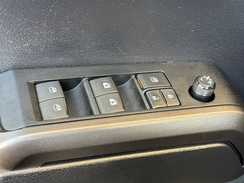 Used 2021 Toyota Tacoma TRD Sport w/ Technology Package RWD image 14