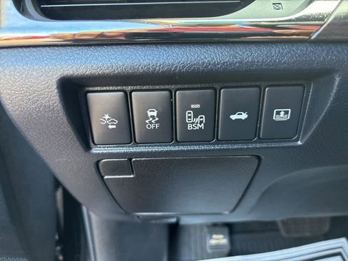 Used 2018 Toyota Avalon Limited w/ All Weather Liner Package image 31