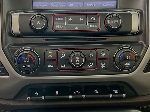 Used 2016 GMC Sierra 2500 SLT w/ Suspension Package, Off-Road image 16