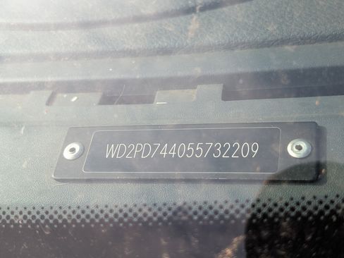 Used 2005 Dodge Sprinter 2500 w/ PWR Convenience Group image 40