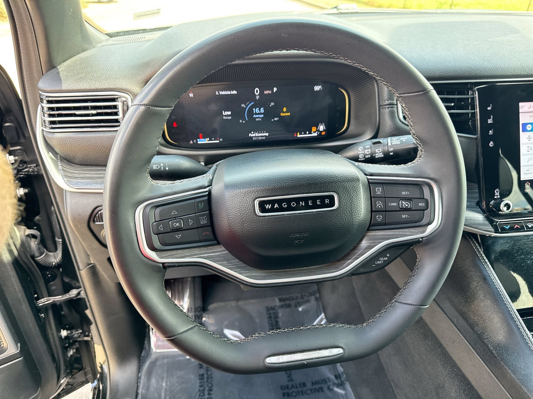 Used 2024 Jeep Wagoneer Series II w/ Flexible Seating Group AWD/4WD image 14