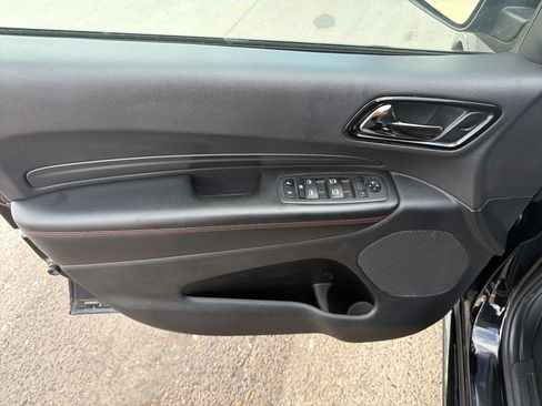Used 2023 Dodge Durango GT RWD image 12