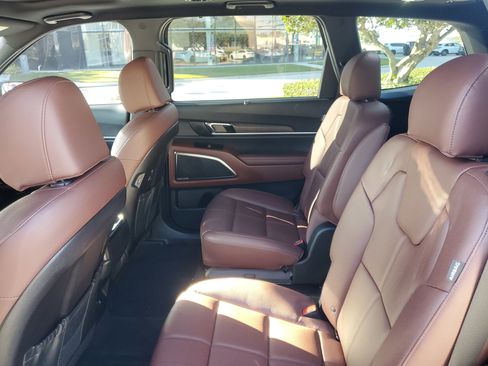 Used 2023 Kia Telluride SX image 15