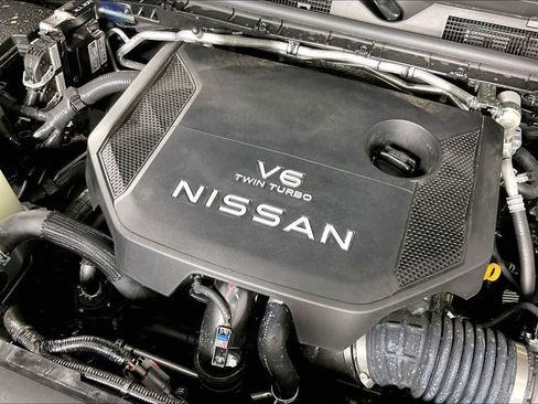 New 2026 Nissan Armada SL w/ Captain's Chari Seat Package RWD image 34