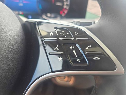 New 2026 Mercedes-Benz GLE 450e 4MATIC image 33