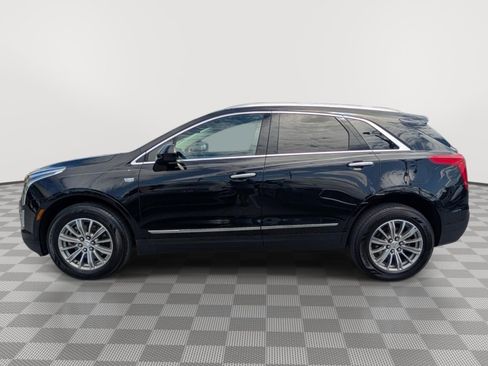 Used 2017 Cadillac XT5 Luxury w/ Driver Awareness Package FWD image 2