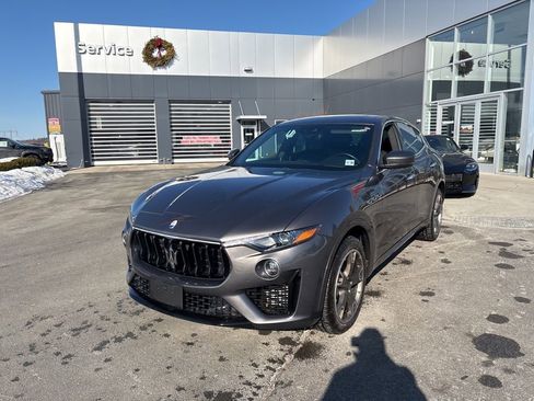 Used 2023 Maserati Levante Modena image 3