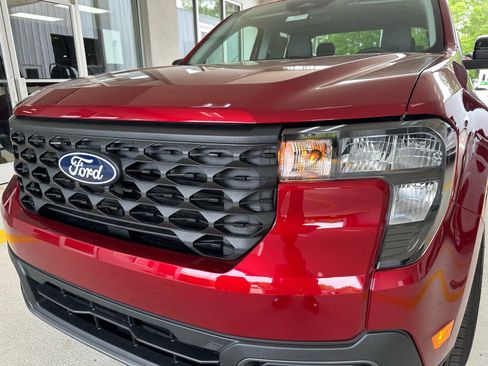 New 2026 Ford Maverick XLT w/ XLT Luxury Package FWD image 2