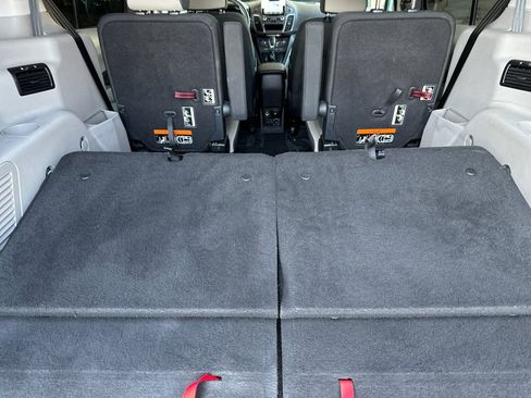 Certified 2023 Ford Transit Connect XLT image 16