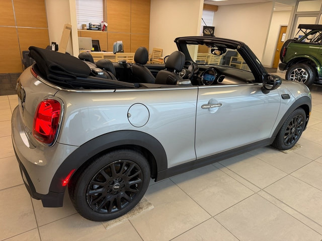 Used 2023 MINI Cooper Convertible FWD image 13