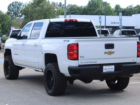 Used 2018 Chevrolet Silverado 1500 LT w/ Trailering Package AWD/4WD image 6