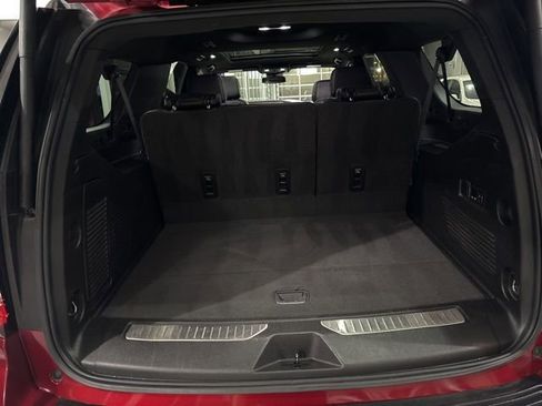 Used 2024 GMC Yukon XL Denali image 38